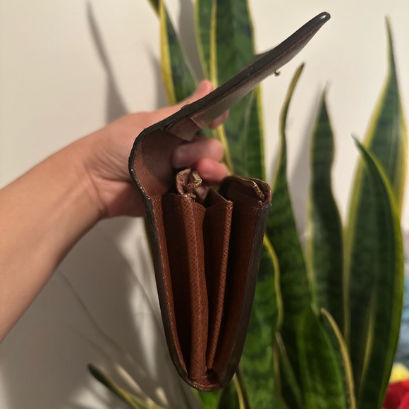 Authentic Louis Vuitton Monogram Tressor Wallet - Picture 8 of 16